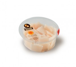 Parmigiano reggiano scaglie